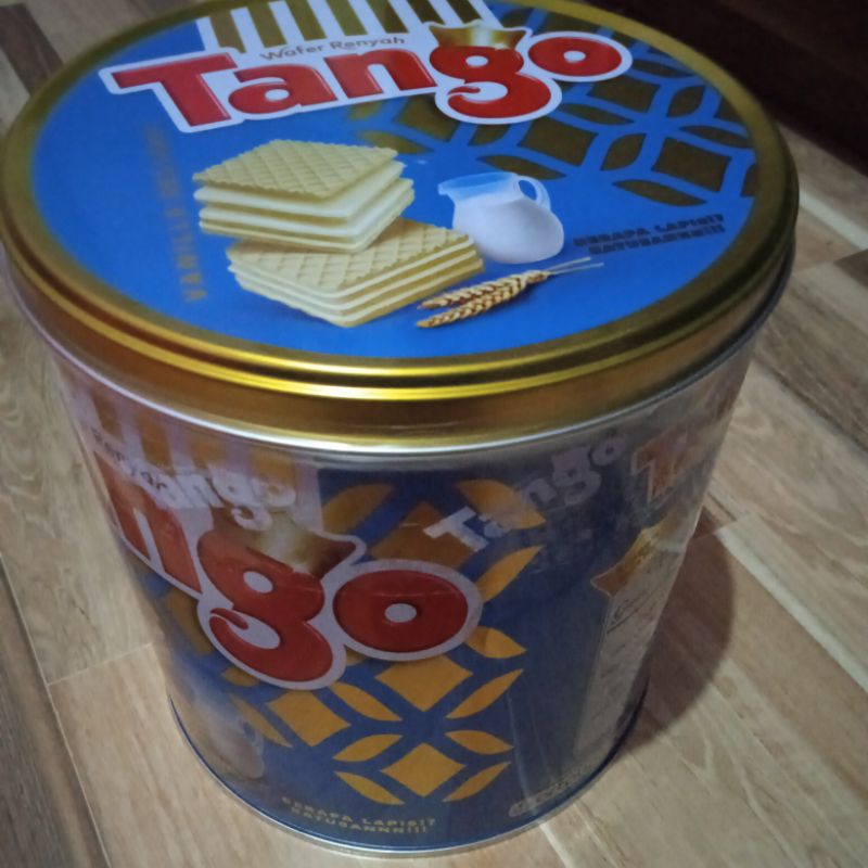 

wafer tanggo kaleng