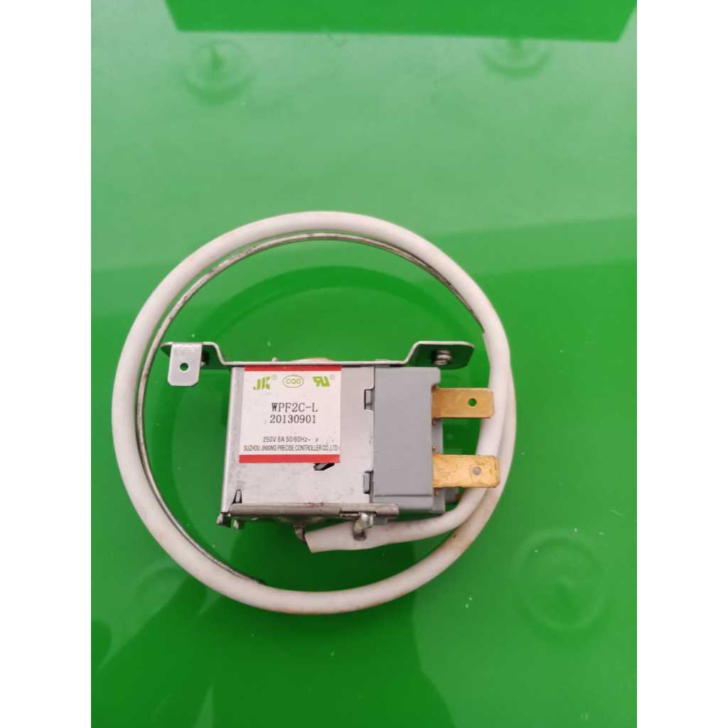 THERMOSTAT DISPENSER