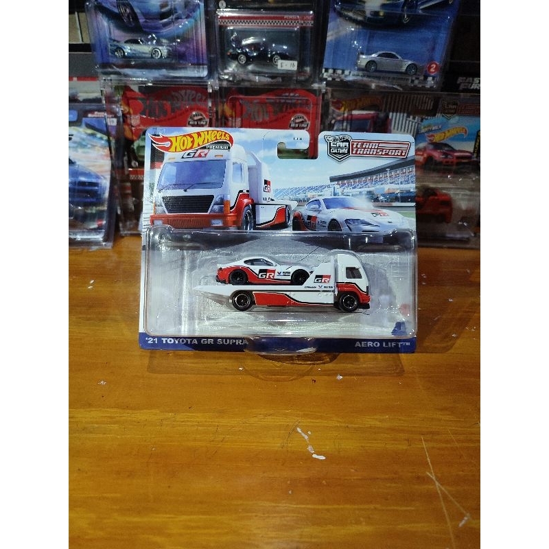 Hot Wheels Team Transport '21 Toyota GR Supra