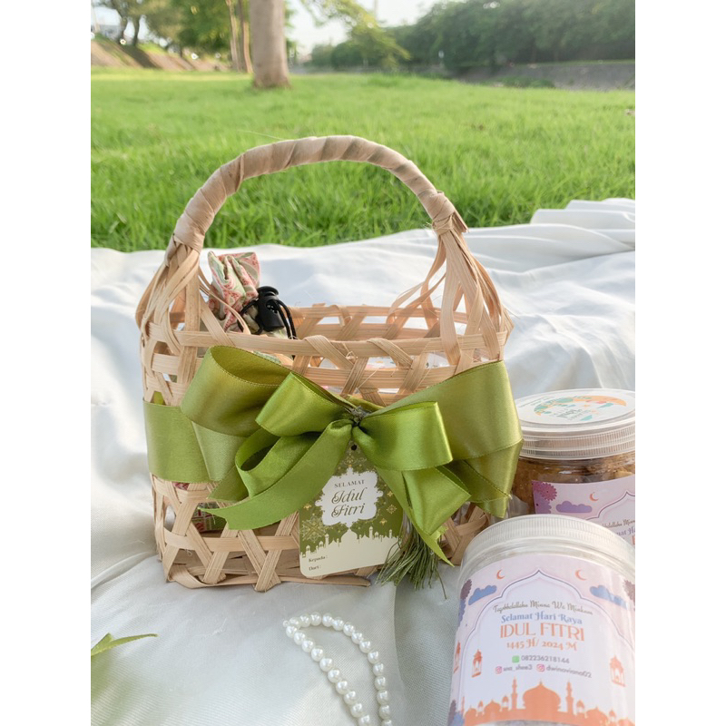 

keranjang hampers idul fitri, keranjang hampers lebaran, keranjang hampers kue