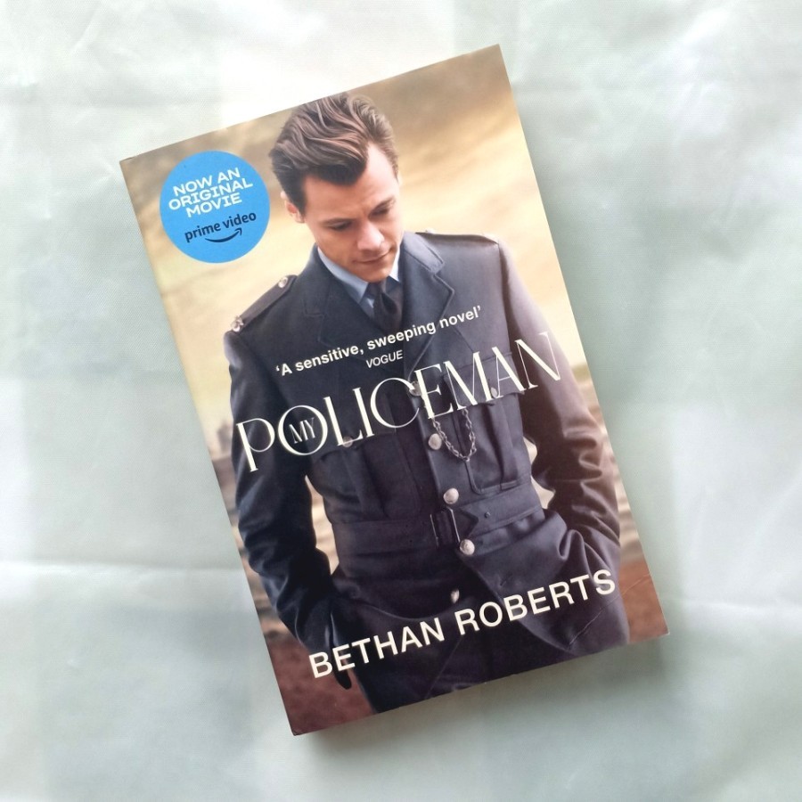 Novel My Policeman (English Novel)