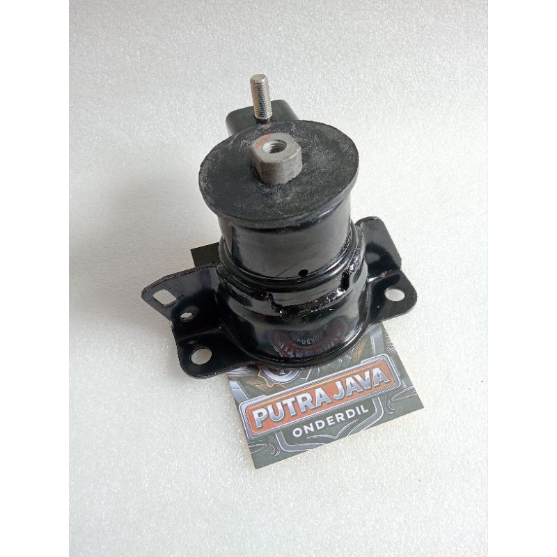 Engine mounting kanan new Ertiga original