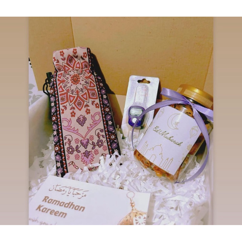 

Lebaran hampers / Gift box lebaran / Hampers Eid / Parcel lebaran