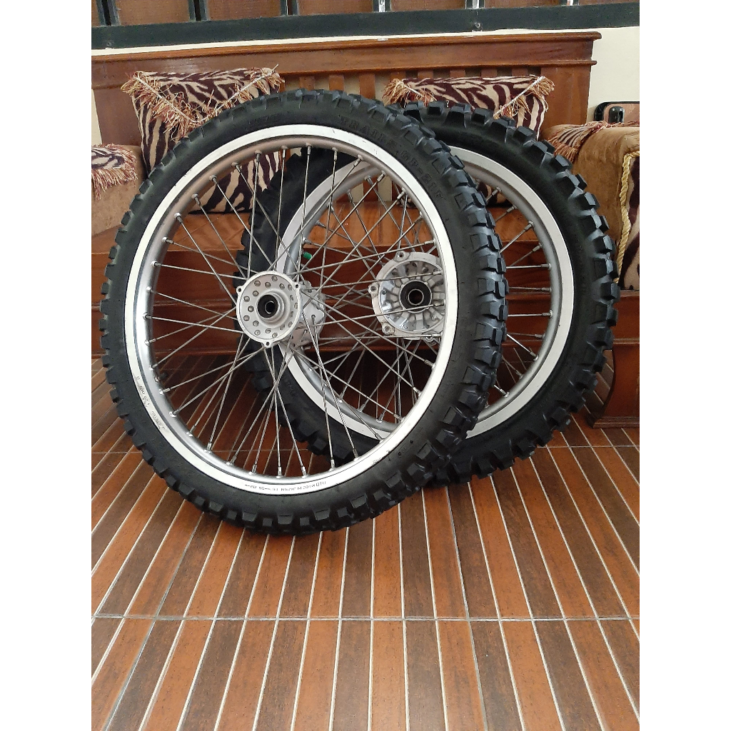 Wheelset Original Yamaha WR155 Ring 18/21 Roda Ori WR 155 Ban Tebal
