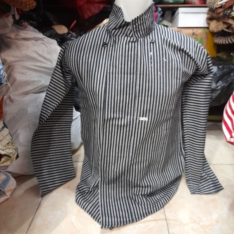surjan lurik tenun laki dewasa hitam putih kecil