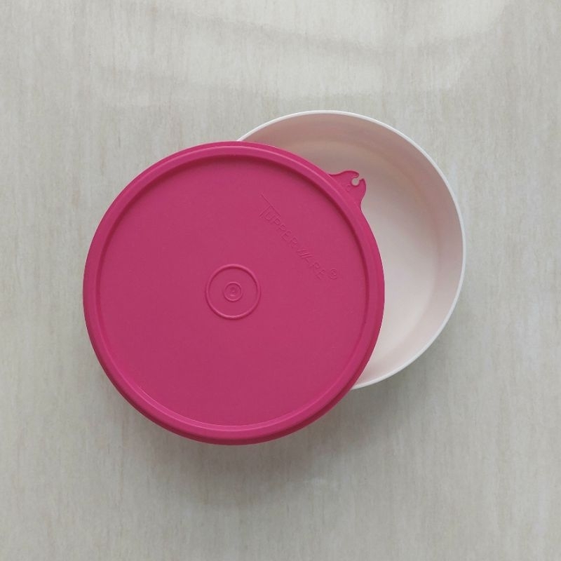 Like NEW✨️ TUPPERWARE Round Lunch Box Kotak Makan Bulat 700ml - Pink