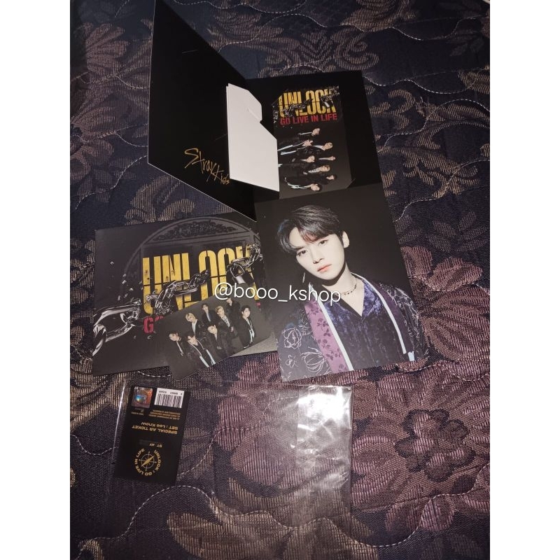 " Baca deskripsi" Stray Kids AR tiket Lee Know ( gak ada photocard nya)