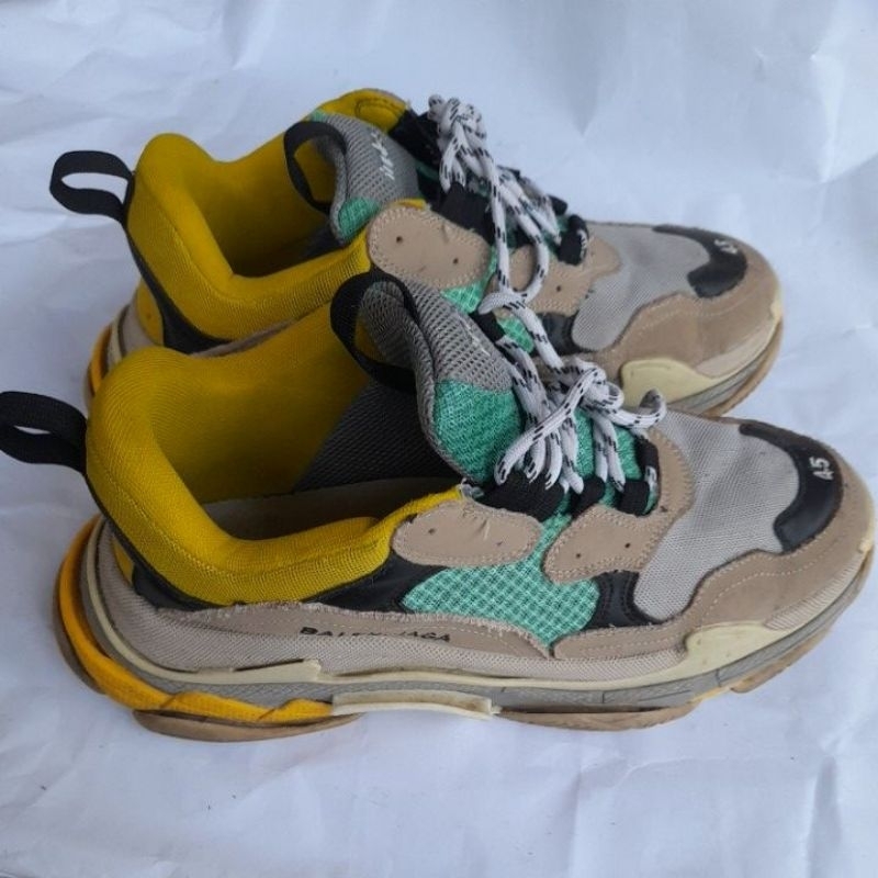 Sepatu Balenciaga Triple S (Original)