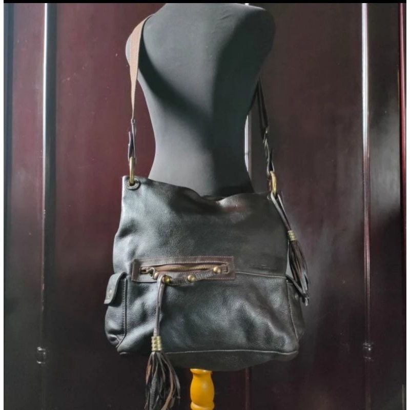 Slingbag/Tas Selempang Besar Kulit   S A L V A T O R E    F E R R A G A M O  Dark Brown Preloved/sec