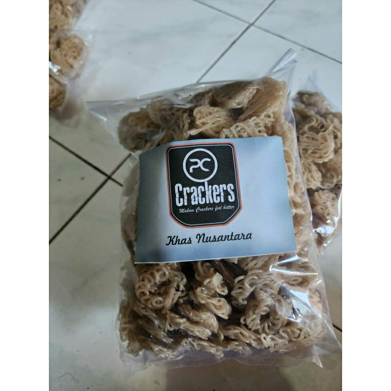 

kerupuk mawar ukuran sedang 500gr