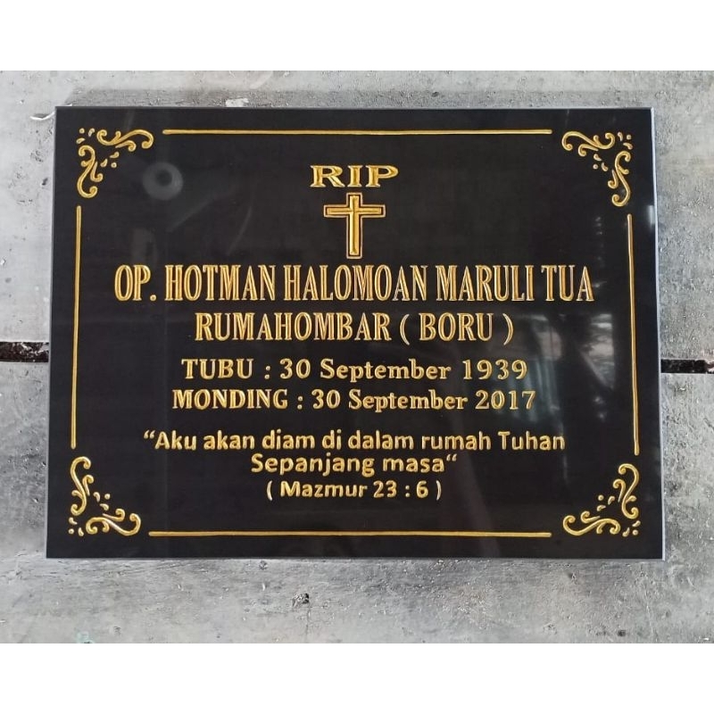 Nama nisan makam kristen ukiran 40x30cm (PxL) bahan granit tile lempengan