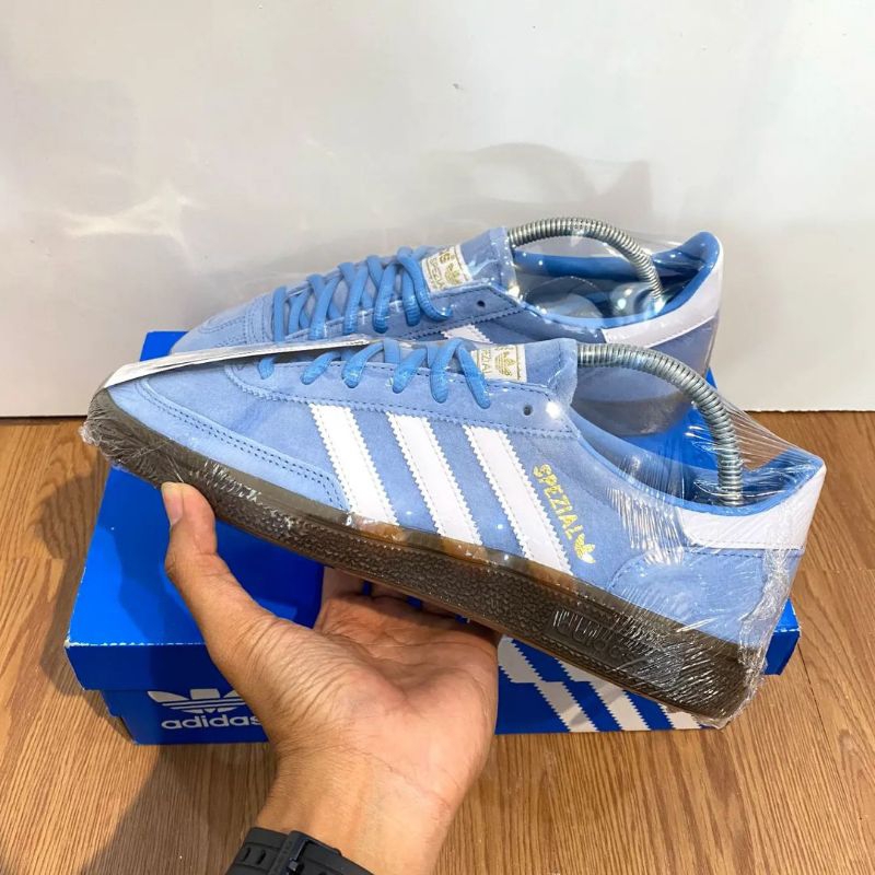 Adidas Spezial Ice blue