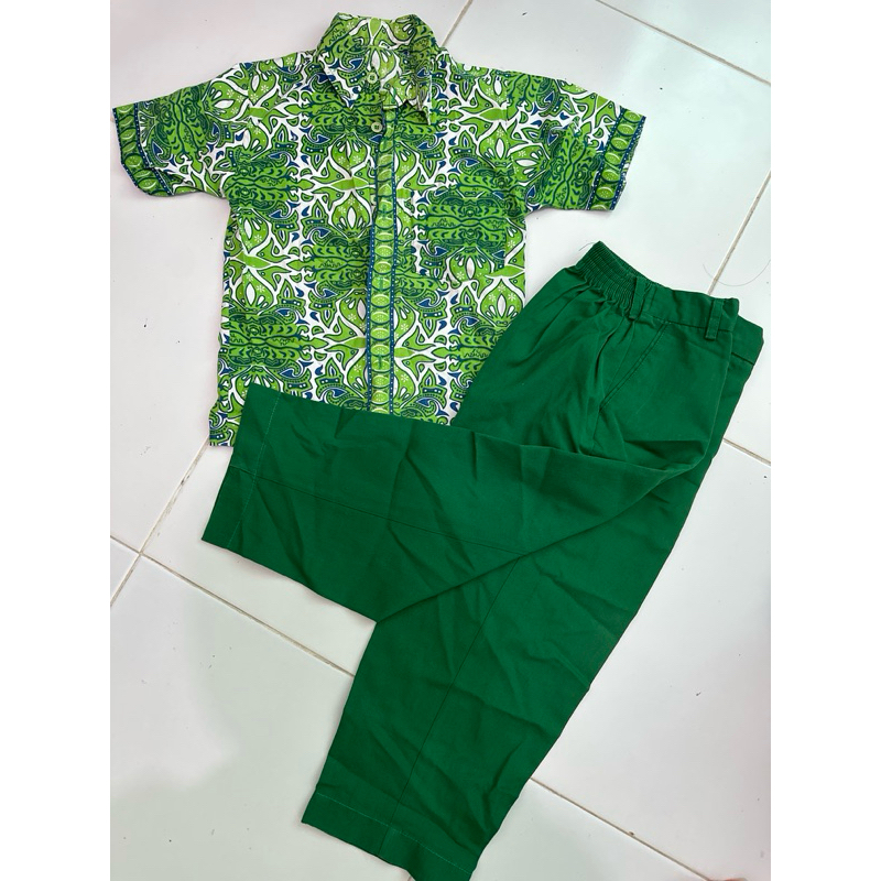 preloved seragam TK Al Azhar