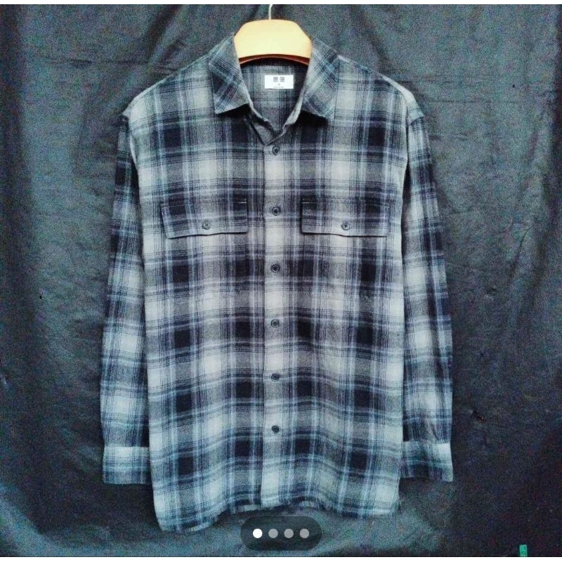 UNIQLO WOOL OUTER FLANEL KEMEJA PRIA, Size: M fit L