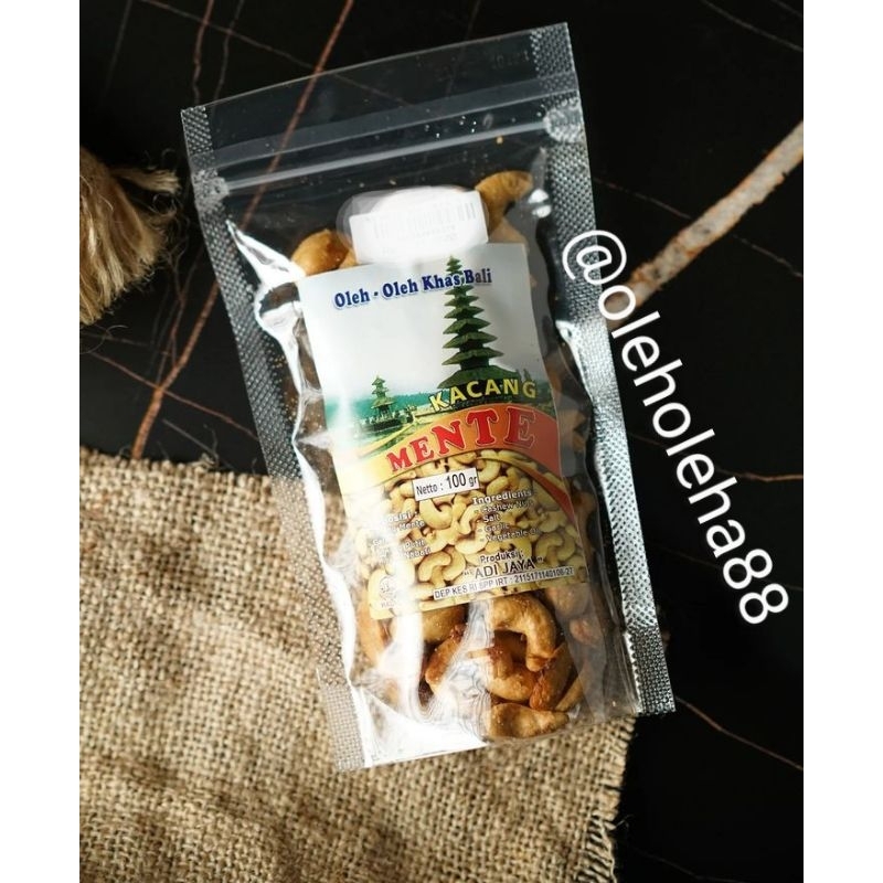 

KACANG MENTE / CASHEW NUTS ORIGINAL 100GR ADI JAYA