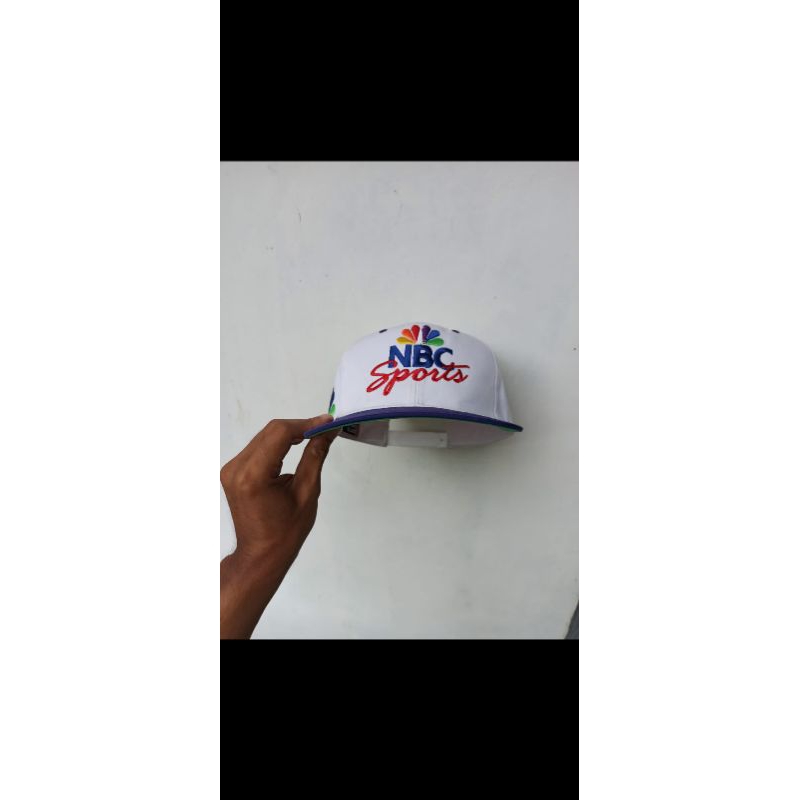 Topi NBC Sport specialties