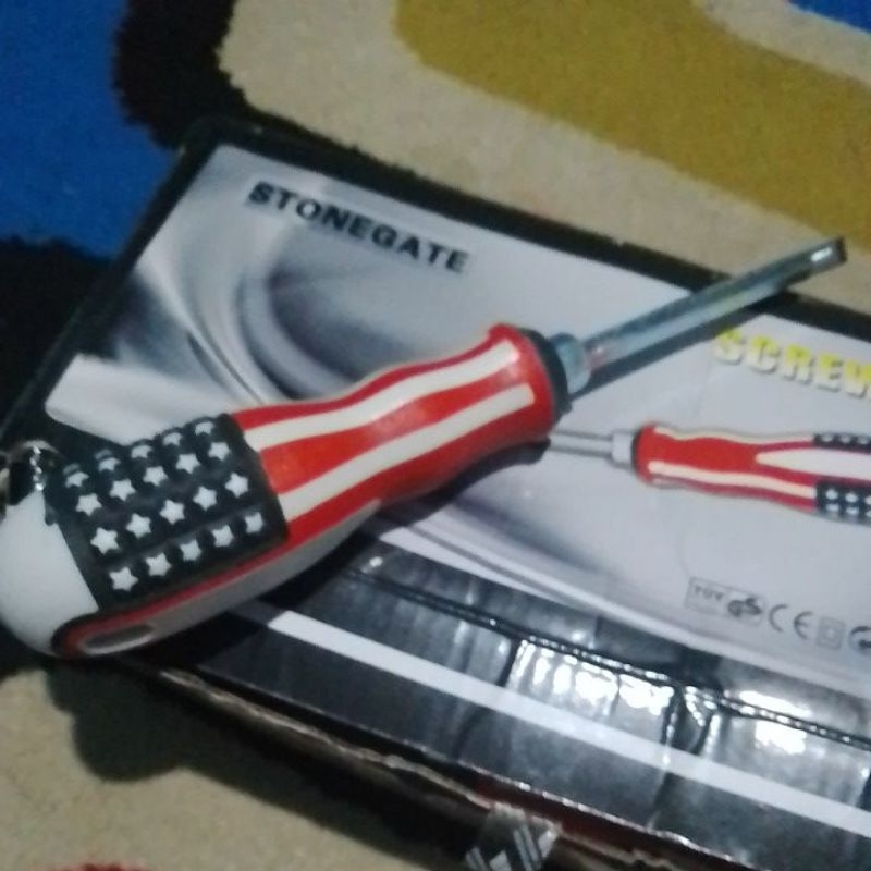 obeng bolak Balik obeng min plus