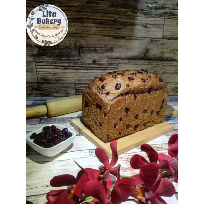 

Roti Gandum Cokelat Cranberry Chococips (Bebas Gula, Susu, Telur, Butter) dengan Olive Oil