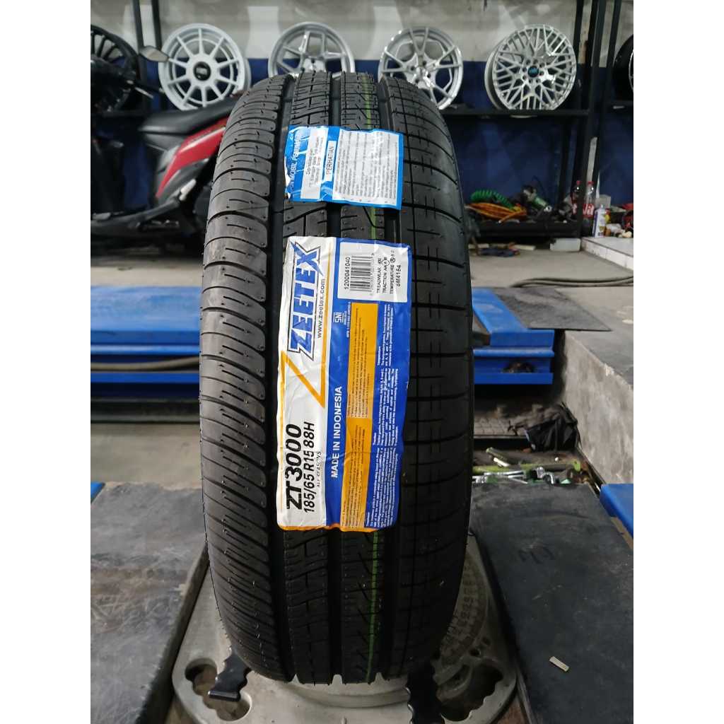 Ban Mobil Avanza,Ertiga,Livina,Mobilio ZEETEX ZT 3000 Ukuran 185 65 Ring 15
