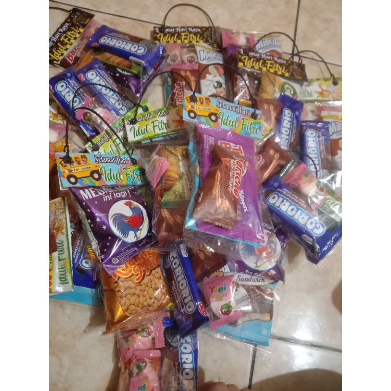 

hampers lebaran untuk para bocil