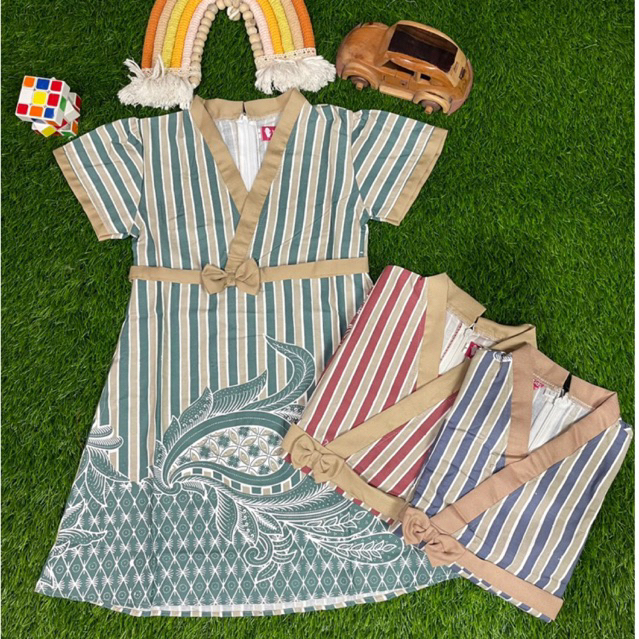 Batik Costume Dress Batik Anak Perempuan Bunga Lurik Biru Hijau Dress Batik Anak Bunga Lurik Biru Hi