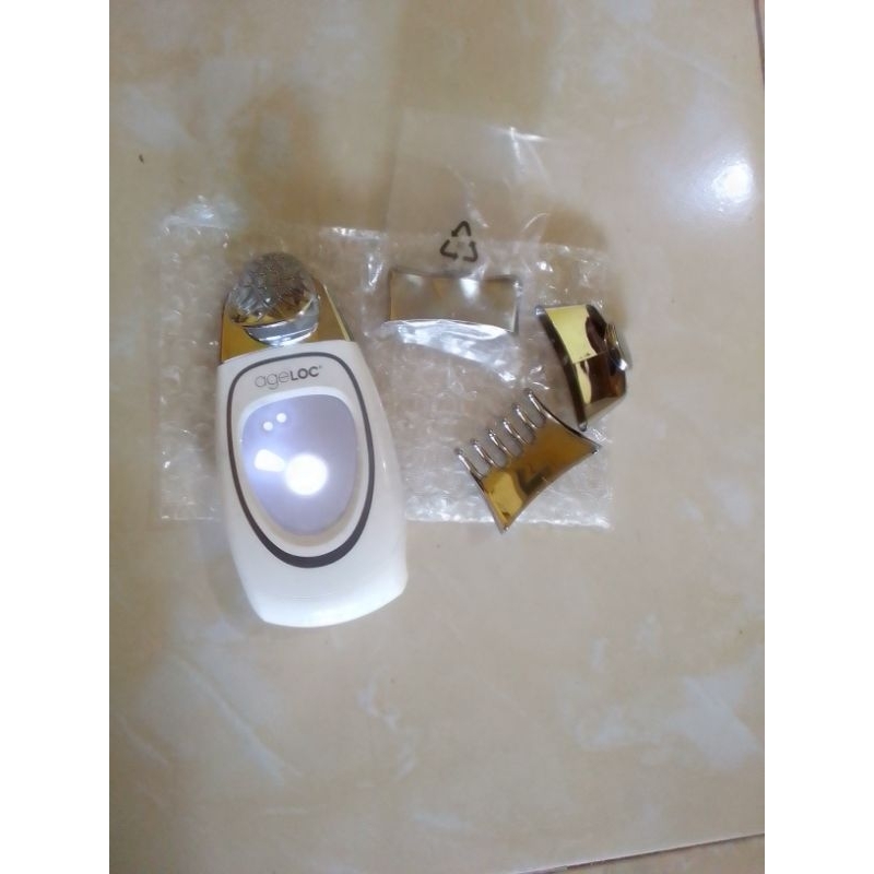 ageLoc galvanic spa( alat setrika wajah)