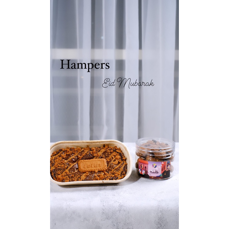 

Hampers Fudgy Brownies & Cookies
