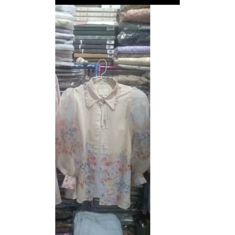 preloved 1 set verdant blouse size m n heidi pants by wearing klamby