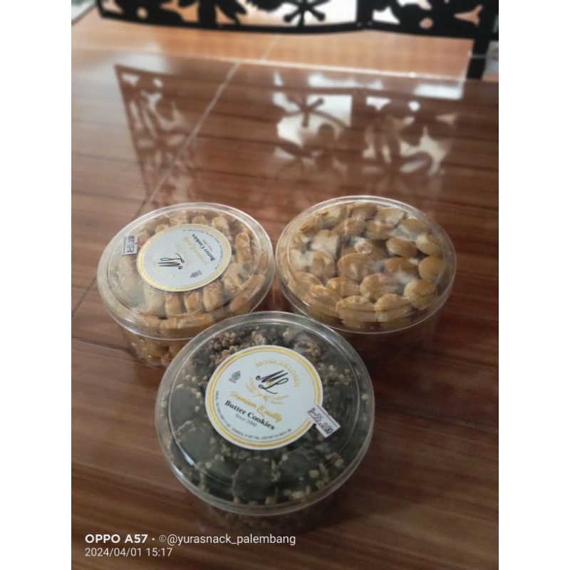 

Kue Kering Monica & Loren//BORONGAN!! MURAH!!
