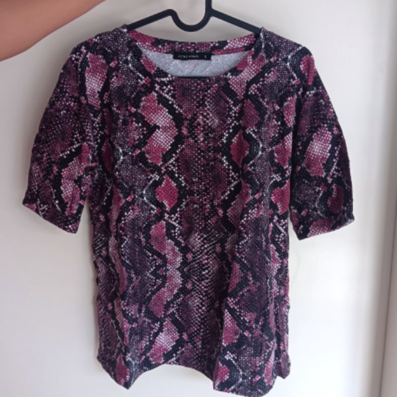 KAOS WANITA LC WAIKIKI ORI MOTIF / BLOUSE WANITA LC WAIKIKI ORI MOTIF