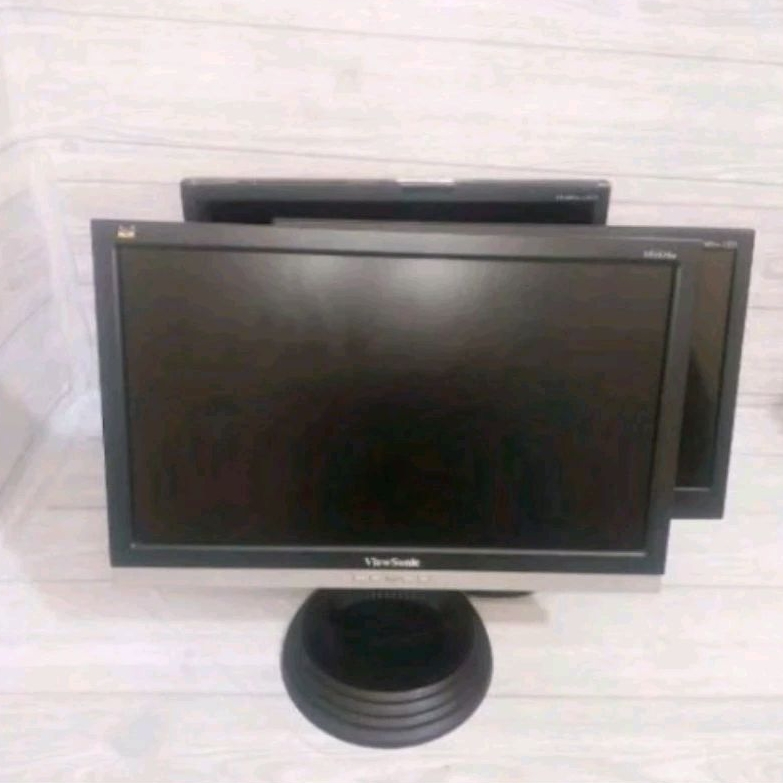 monitor Wide 16 inch lcd bergaransi