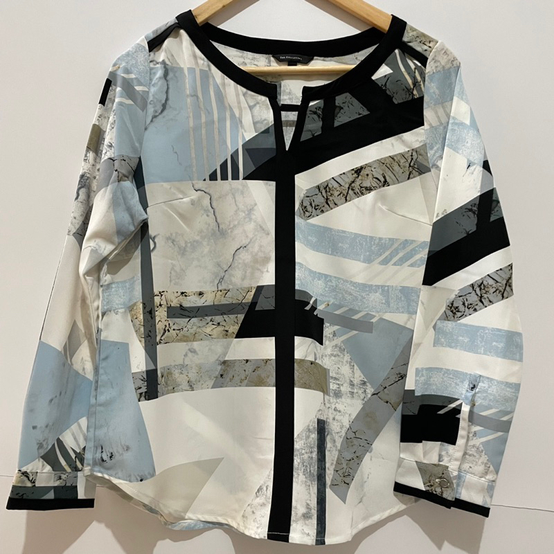 The Executive Blouse Kemeja Motif