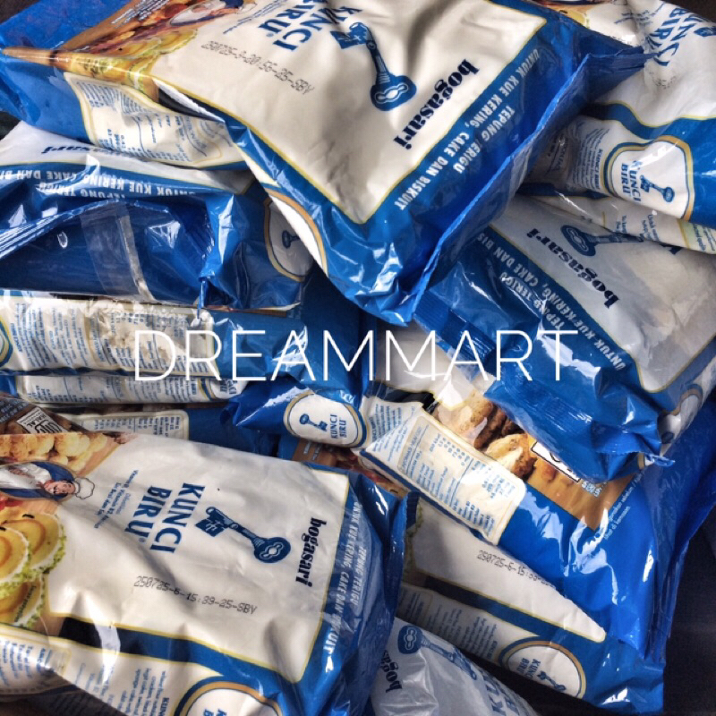 

promo 18-30maret (beli 3 pcs gratis garam berlaku kelipatan)tepung terigu bogasari kunci biru protein rendah, segitiga biru protein sedang , Cakra kembar protein tinggi untuk kue kering ,donat ,roti ,mie dll