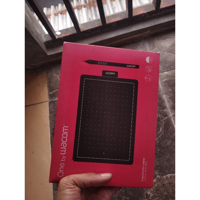 Pen Tablet wacom One by Wacom Redwood Small CTL-472 second bekas