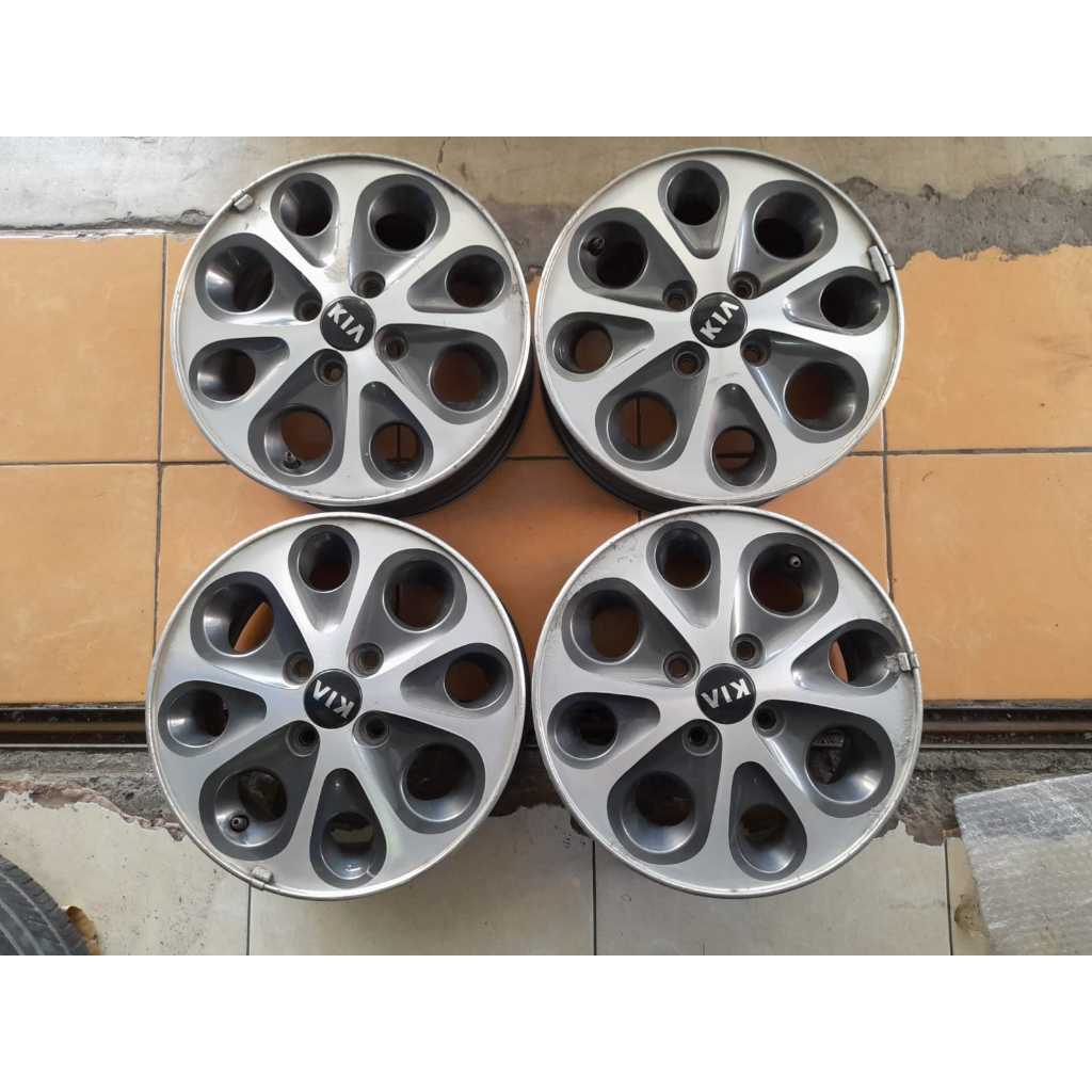 Velg Bekas Kia Picanto Ring 14 pcd 4x100