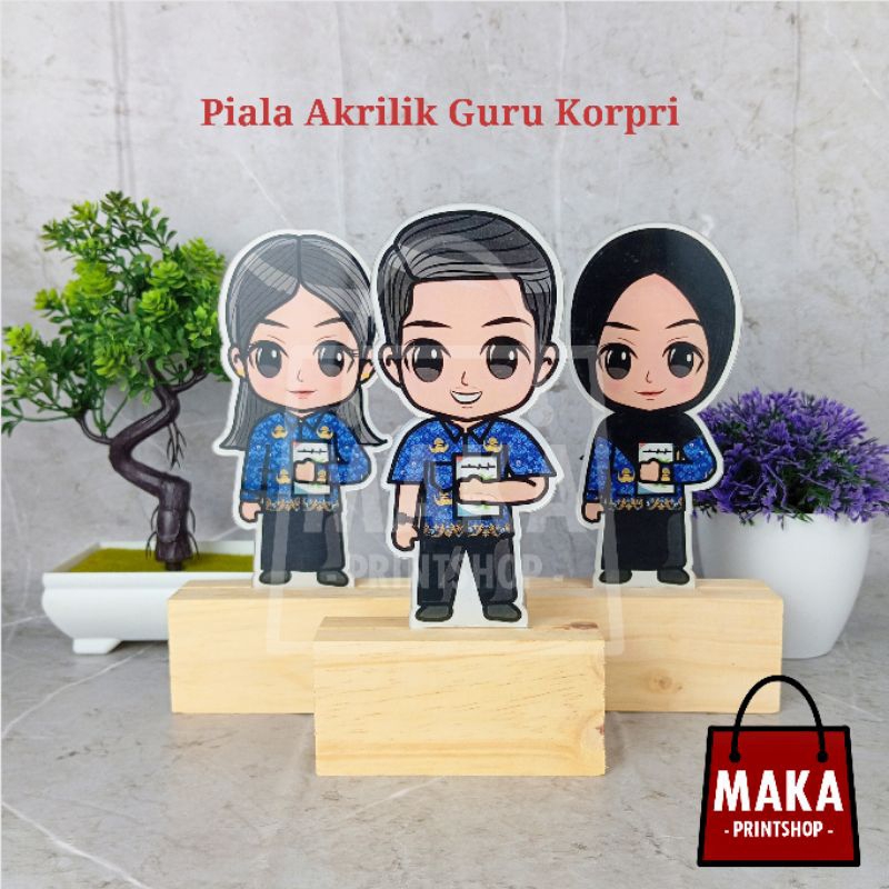 Piala Akrilik Guru (Seragam Korpri) Tatakan Kayu Free Stiker Nama - Piala Hari Guru - Piala Guru - H