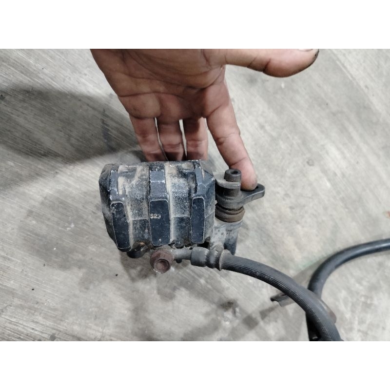 kaliper depan Megapro tiger lama