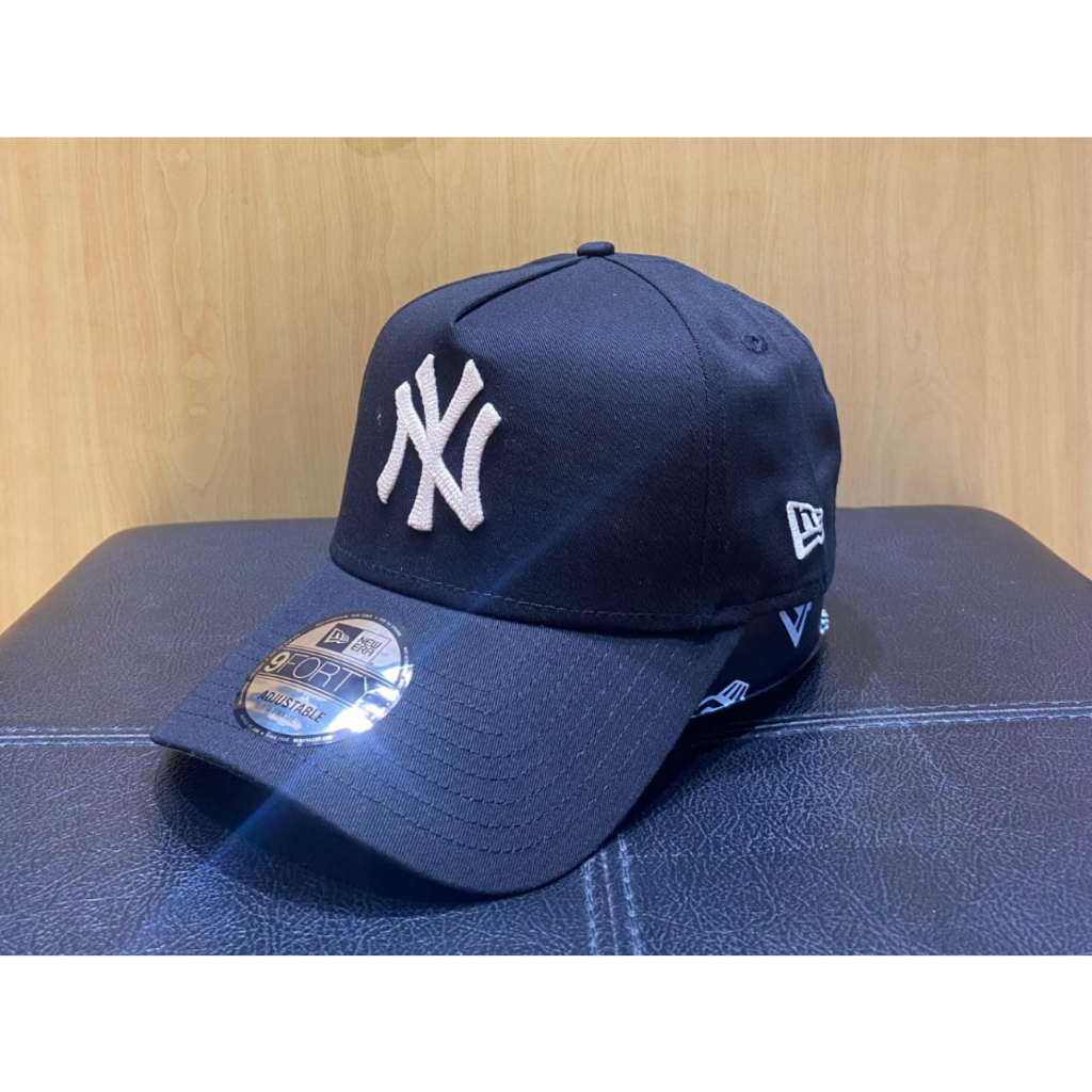 Topi New Era 9Forty A-Frame New York Yankees Ivory Chainstitch Black Cap 100% Original Resmi