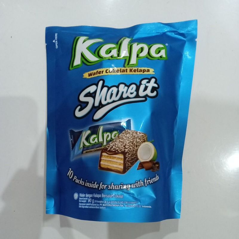 

Kalpa Wafer dengan Kelapa Bersalut Cokelat 9 g @10 pcs / 90 gram