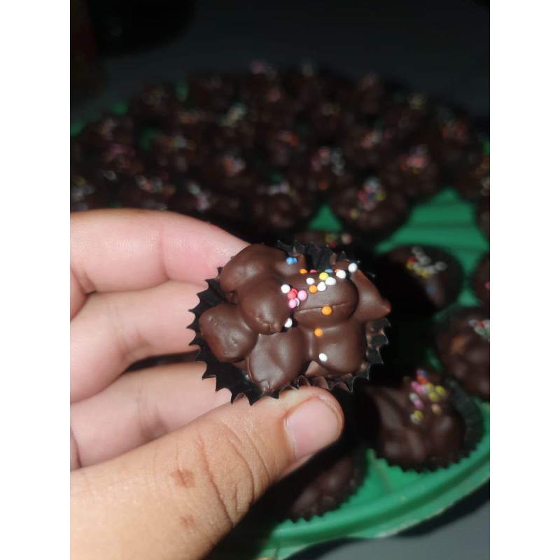 

COKLAT KACANG PREMIUM