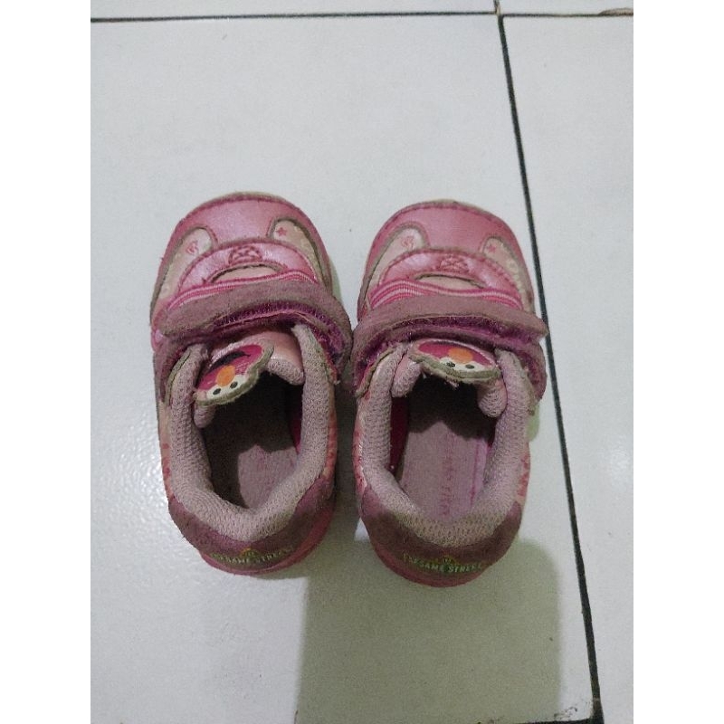 PRE❤️ sepatu stride rite sesame street untuk BABY