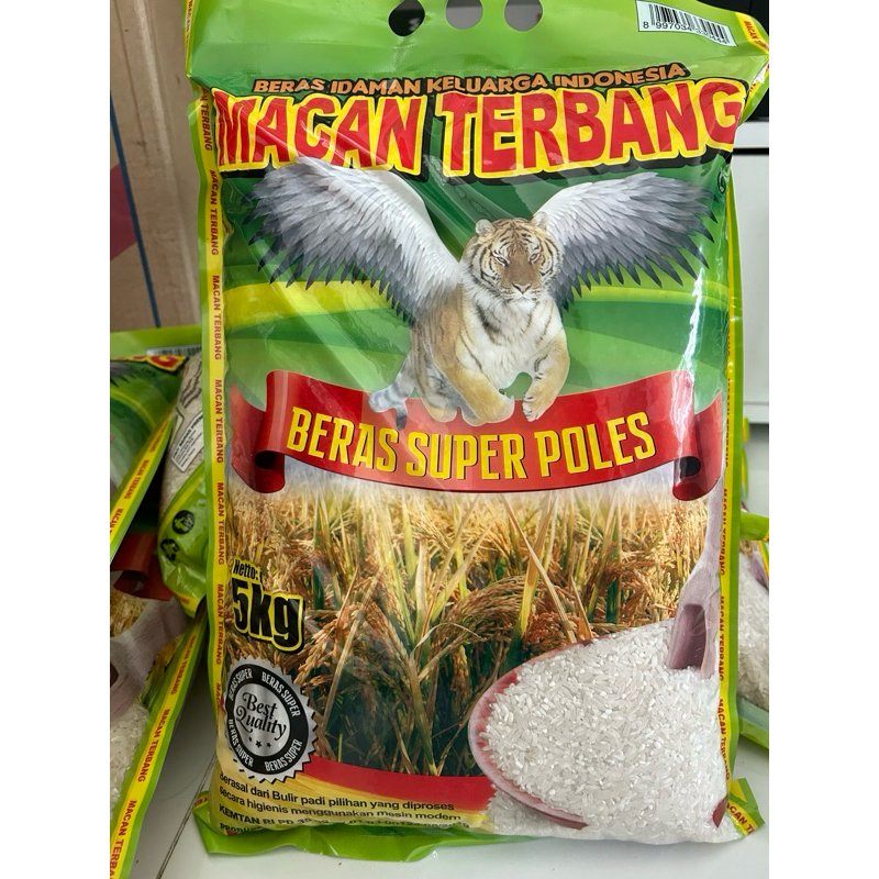 

BERAS SUPER POLES VACUUM MERK MACAN TERBANG KEMASAN 5 KG