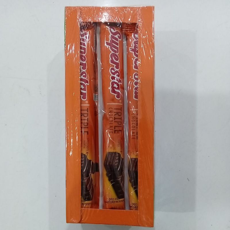 

Roma Superstar Wafer Salut Cokelat 16 g @12 pcs / 192 gram BOX