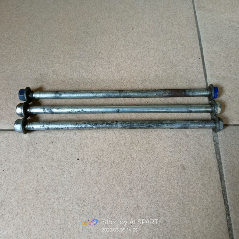 as rangka arm tengah Shaft pivot ori vixion r15v2 xabre