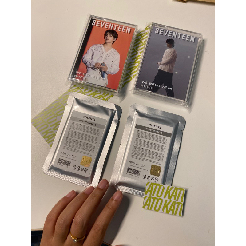 [SEALED] SEVENTEEN PC FOLLOW FELLOW EXHIBITION Merchandise - Tour Set & Photocard Set