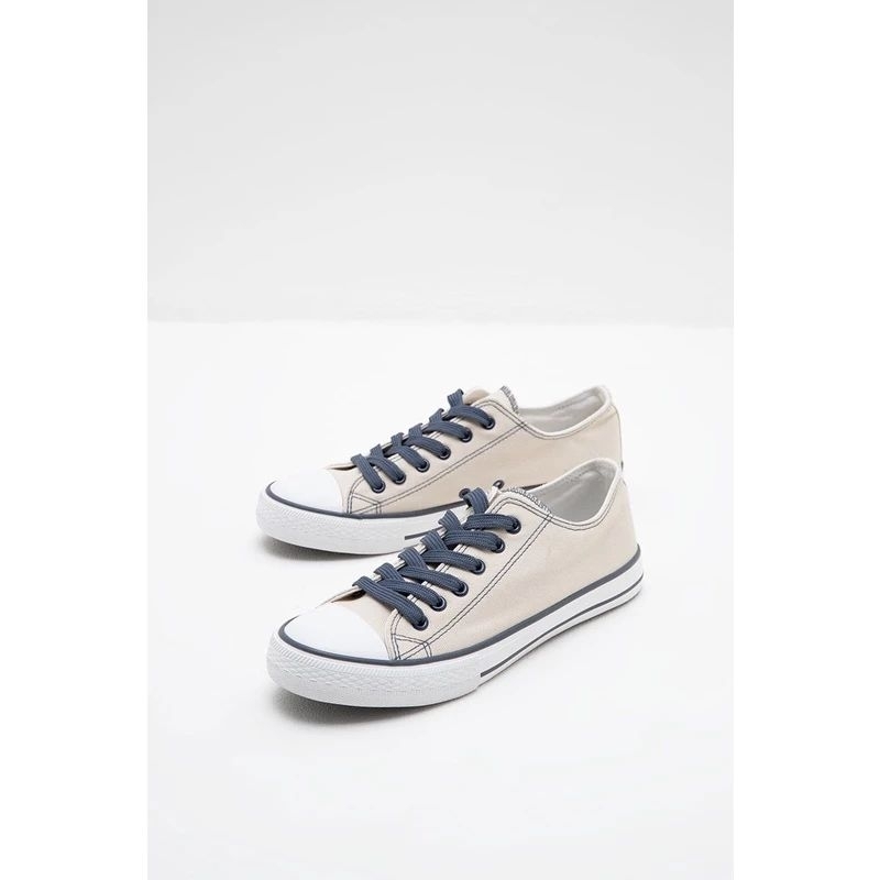 Sofia Yumma Low Ankle Sneaker