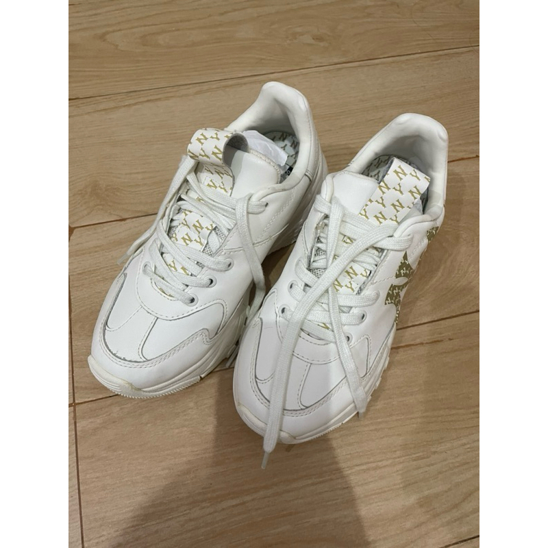 MLB ORIGINAL SHOES Korea NY Logo Cream LT Monogram Bigball Chunky Sneaker White Ukuran 230