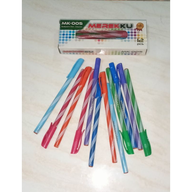 

(12 PCS) PULPEN MEREKKU TINTA HITAM PERPAK/PERKOTAK