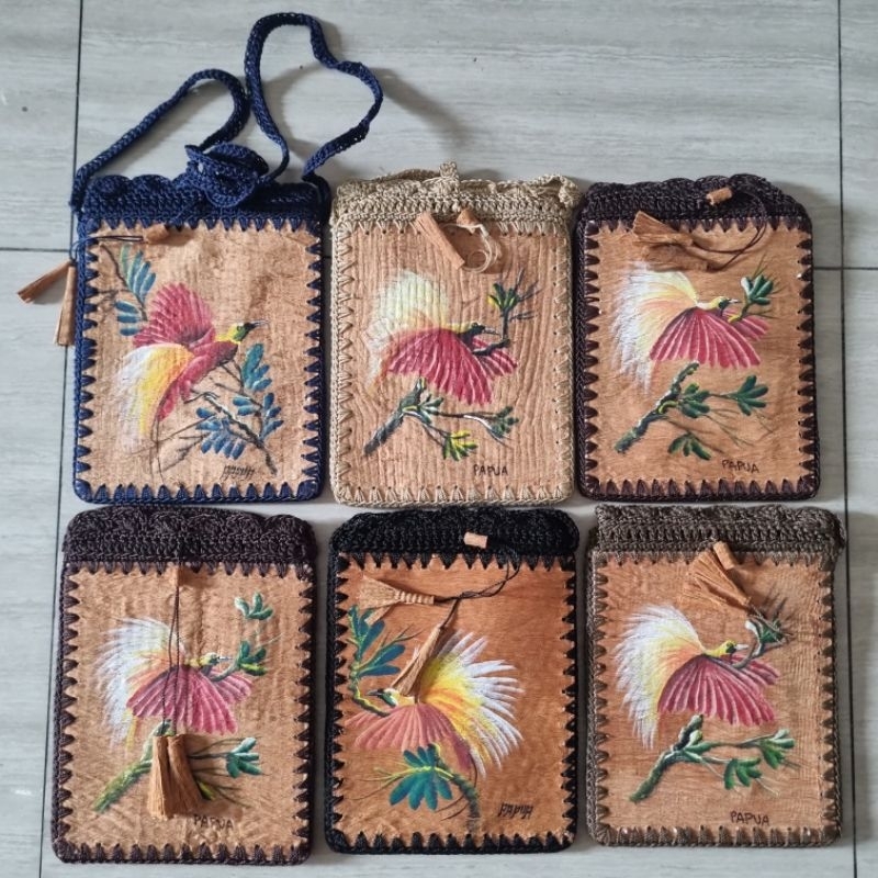 Tas noken papua/ Tas lukis papua/  Tas paspor kulut kayu/ Tas papua/ Tas kulit kayu/ Tas unik/ Tas r