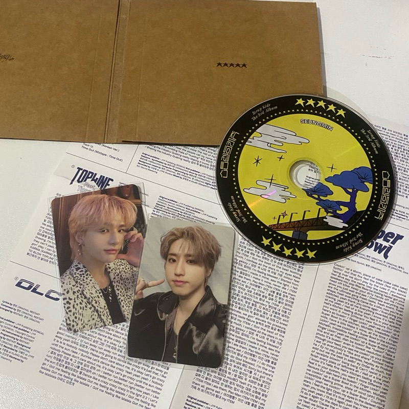 NoEasy Hyunjin & Han Stray Kids Official Photocard